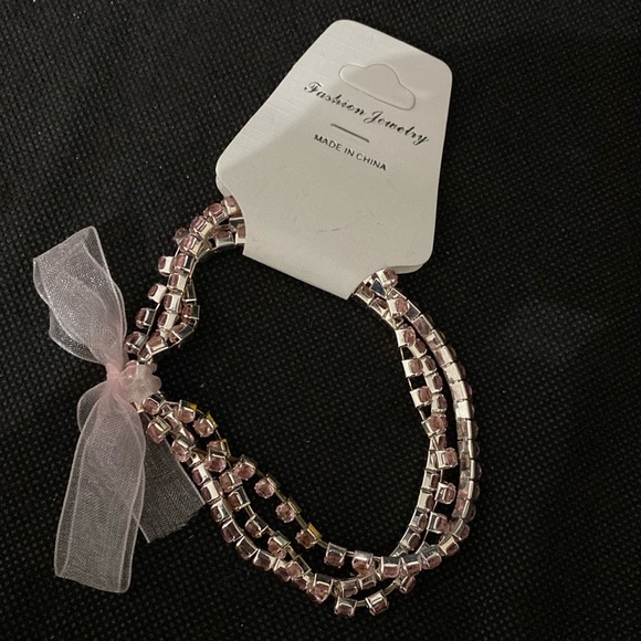 Vintage Set of 4 Pink Ice expandable bracelets - Picture 4 of 6